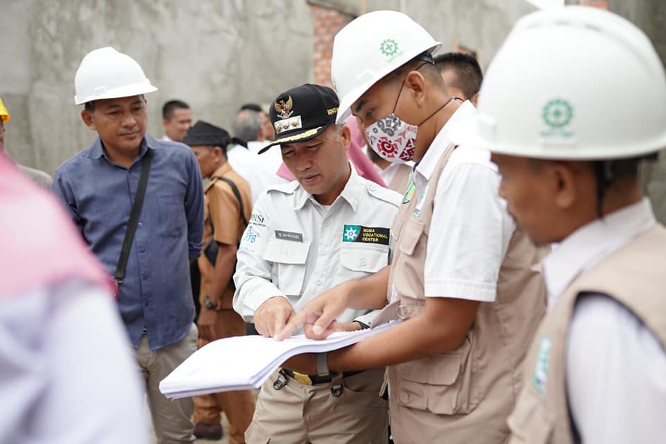 Bangun Puskesmas Percontohan dan Pasar Tradisional di Keluang