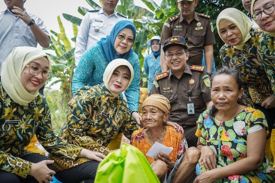 Berkunjung Ke Muba Ketua IAD Wilayah Sumsel, Beri Bantuan untuk Korban Banjir