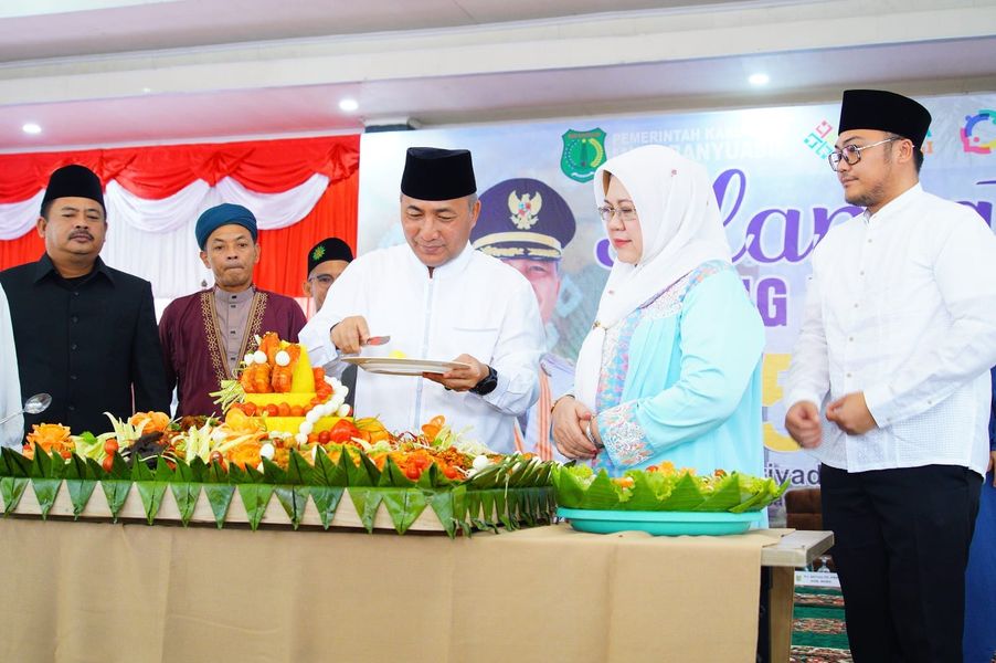 Bertambah Usia, Apriyadi Doa Bareng Emak-emak Pengajian dan Anak-anak Panti Asuhan