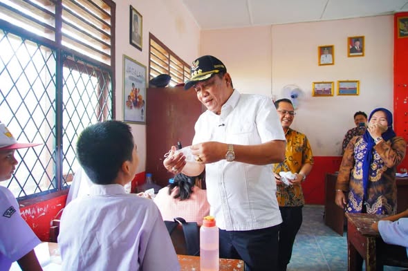 Bupati Muba Cek Dampak Asap Karhutla, Fasilitas Kesehatan Disiagakan
