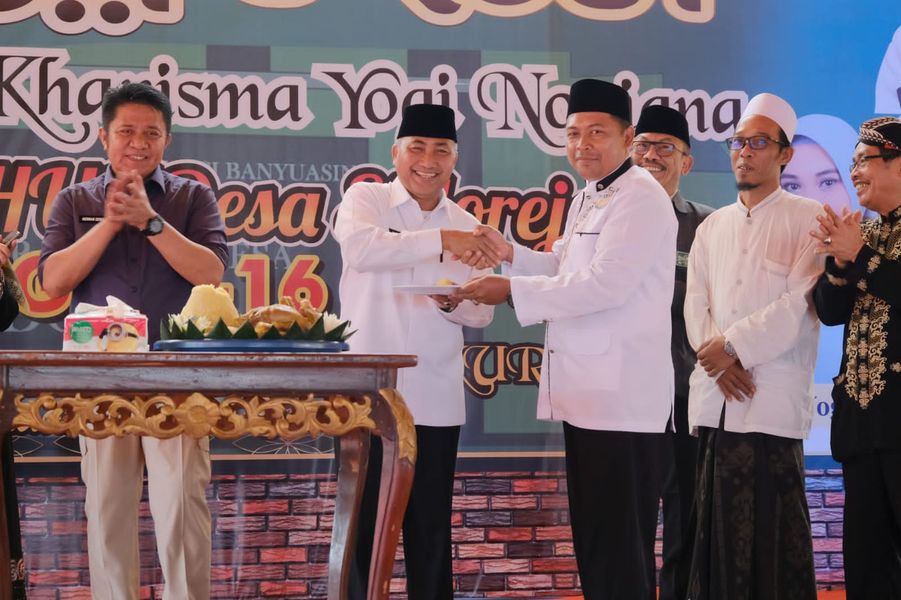 Duet Gubernur HD dan Pj Bupati Apriyadi Meriahkan HUT ke-16 Desa Sido Rejo