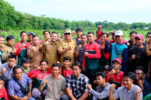Kunjungan Perdana Setelah Beberapa Periode Bupati Muba,  Hidupkan Semangat Petani Lewat Pembibitan U
