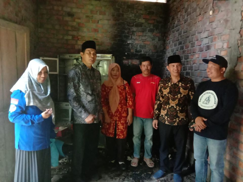 Pemkab Muba Salurkan Bantuan Untuk Korban Kebakaran di Kelurahan Sungai Lilin