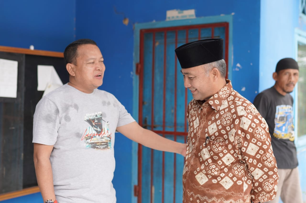 Perangkat Desa Teluk Kijing III Kaget Disidak Pj Bupati Apriyadi