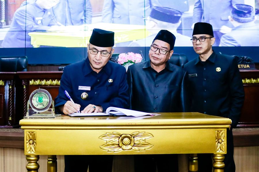 Pj Bupati Apriyadi  Sampaikan LKPJ TA 2023