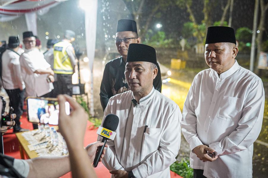 Pj Bupati Apriyadi Pawai Takbir Bareng Ribuan Warga Muba