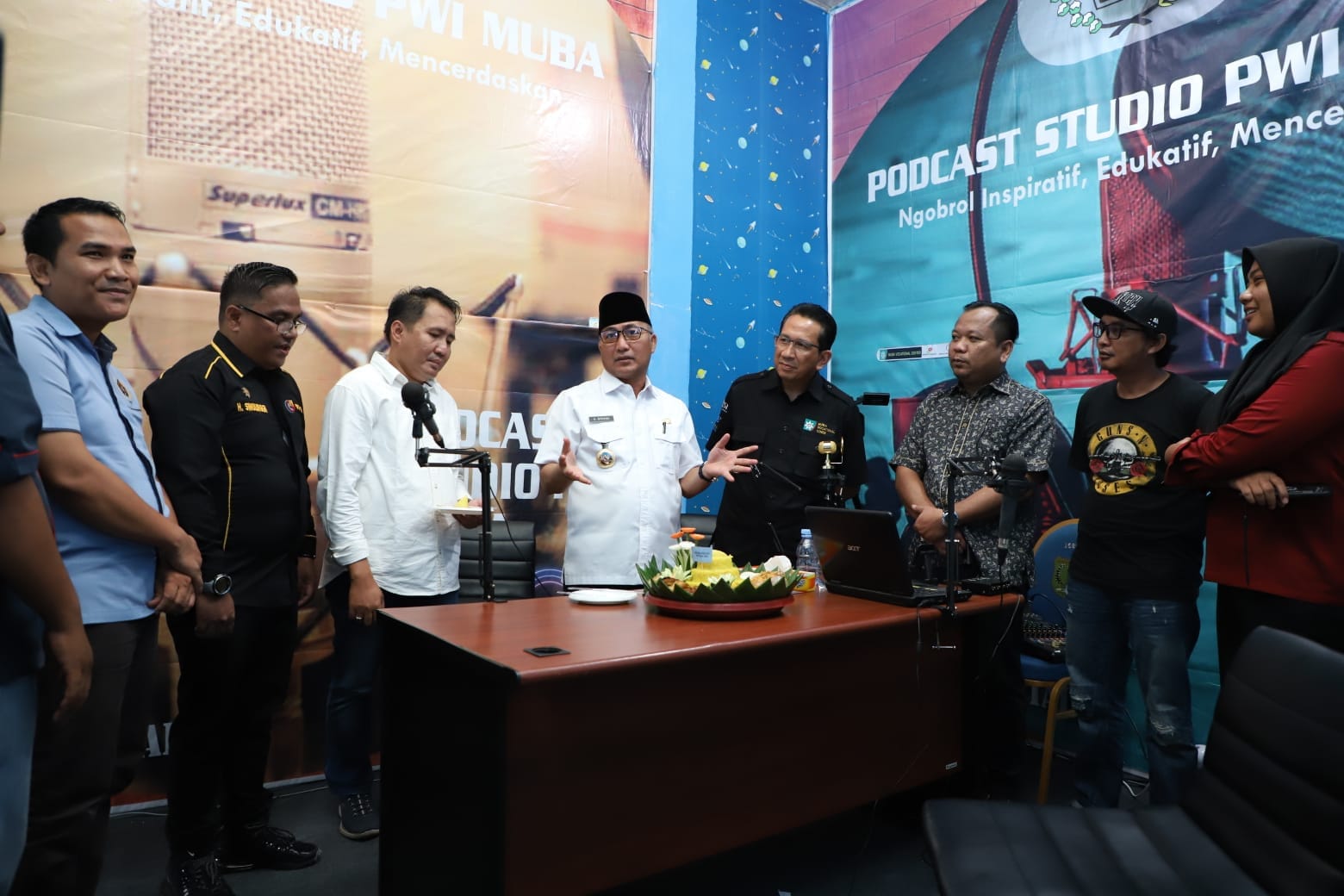 Pj Bupati Apriyadi Podcast Bareng PWI Muba Bahas MVC dan  Berdayakan SDM Lokal