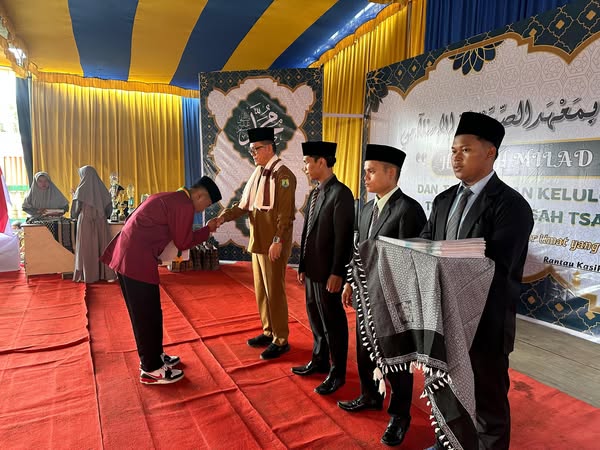 Ponpes Ash-Shiddiqiyah Cetak Lulusan 100 Persen, Pemkab Muba Tegaskan Komitmen Dukung Pendidikan Kea