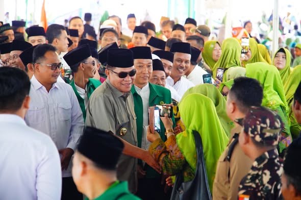 Puncak Hari Santri 2025 di Tungkal Jaya: Santri Sebagai Pilar Peradaban Mulia
