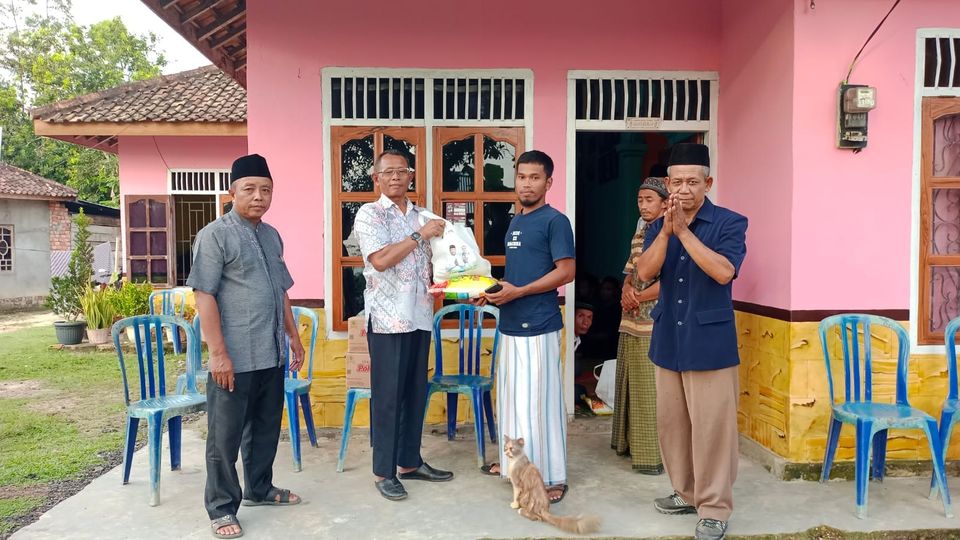 Sambangi Warga Korban Lilitan Ular, Pemkab Muba Berikan Bantuan