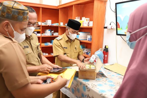 Sidak Apotik di Sekayu, Omzet Turun Dampak Pasca Larangan Jual Obat Syrup 