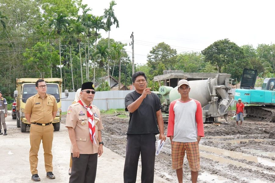 Tinjau Pembangunan Asrama Mako Brimob Muba, Pj Bupati Apriyadi Ingatkan Kontraktor